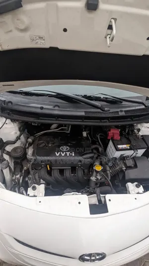 Toyota Belta 2010 White