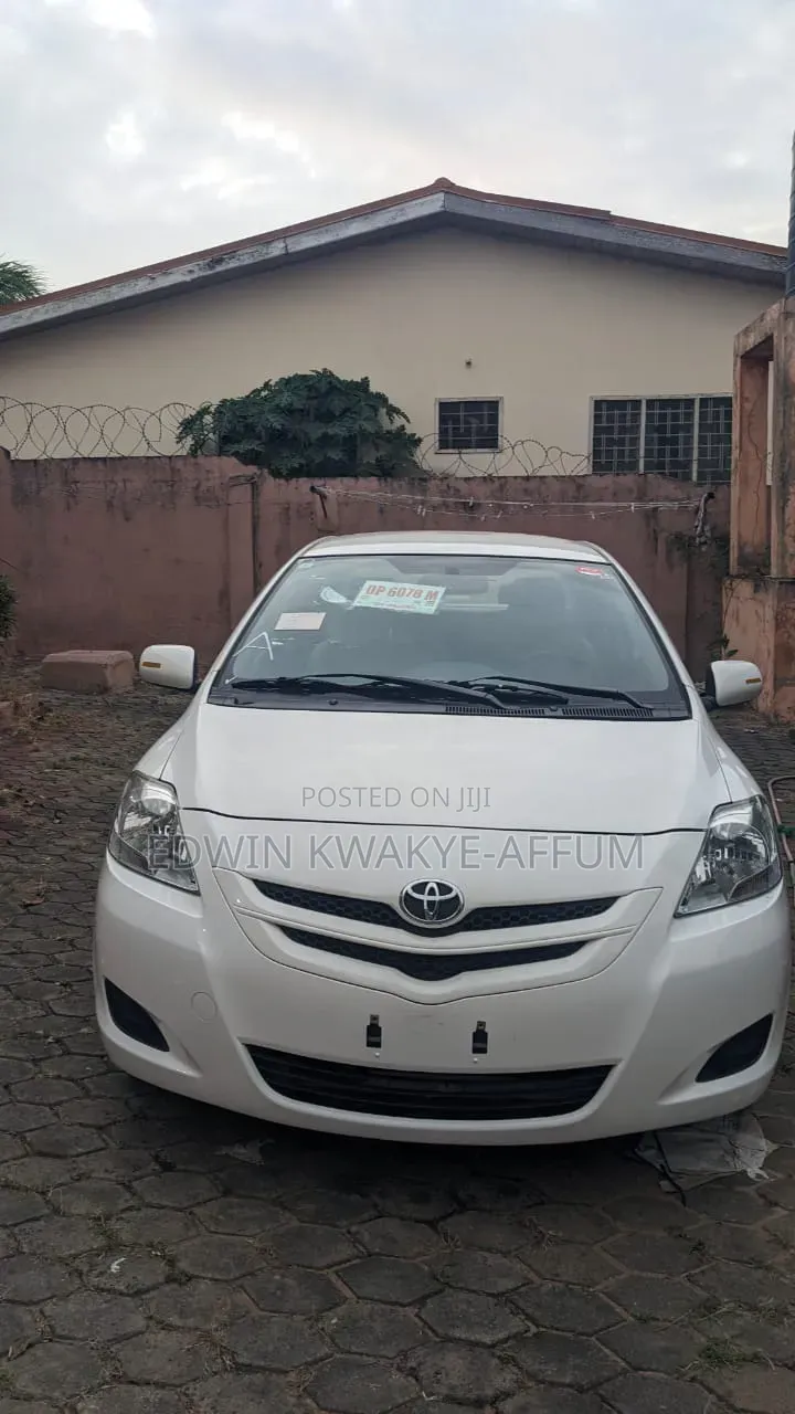 Toyota Belta 2010 White