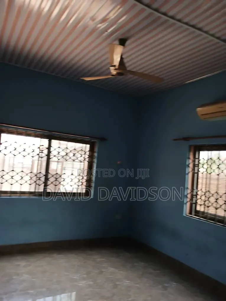 4bdrm Mansion in 4 Bedroom Self, Tema Metropolitan for rent