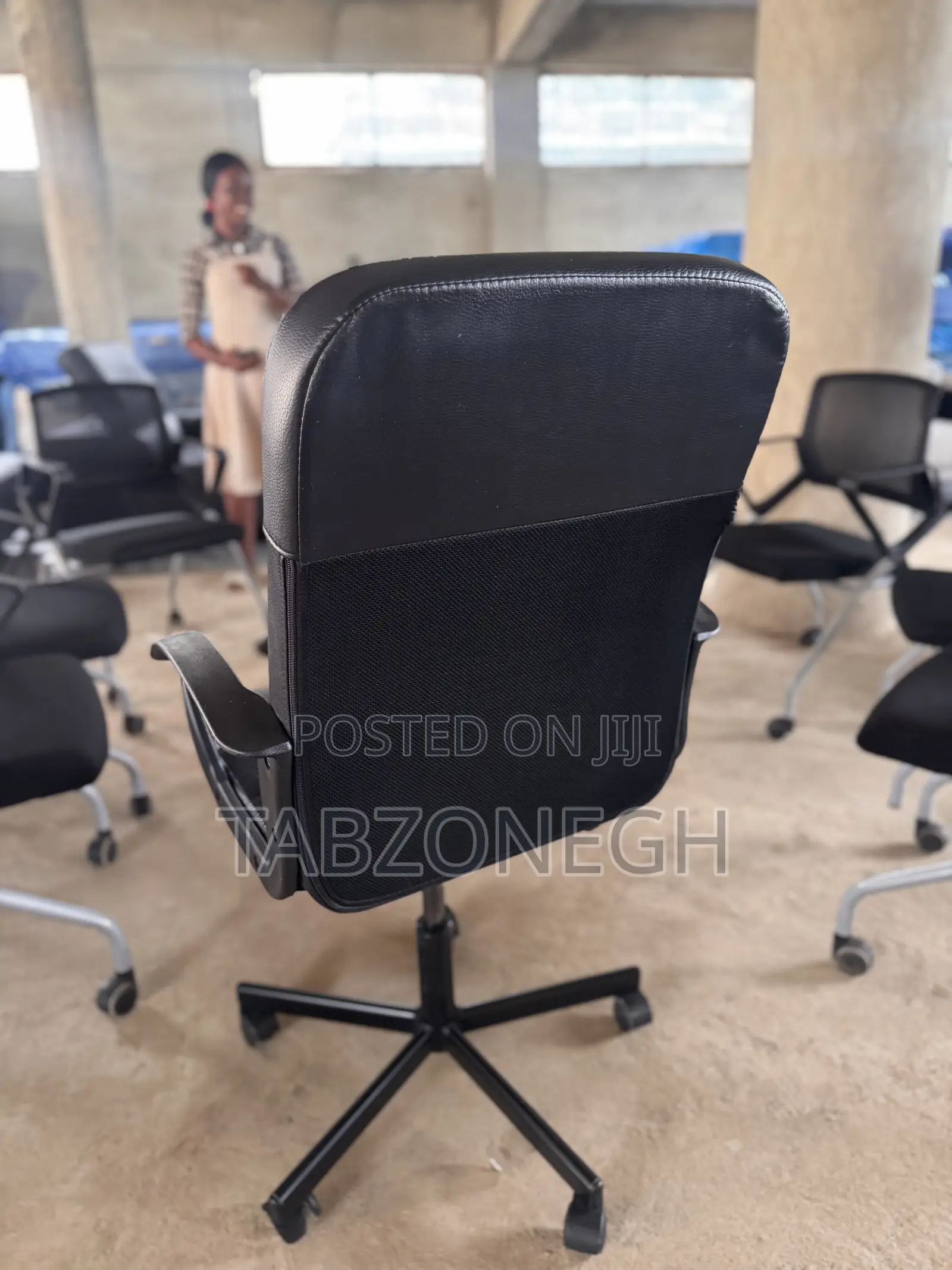 Swivel Office Chair