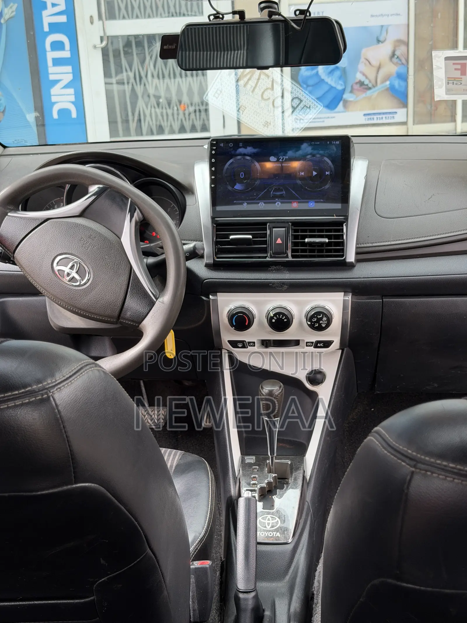 Toyota Yaris SE Hatchback 5dr 2014 White