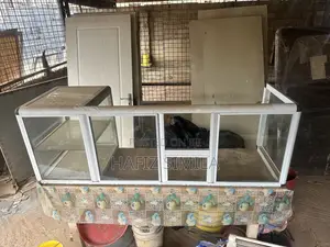 Show Case Glass and Table