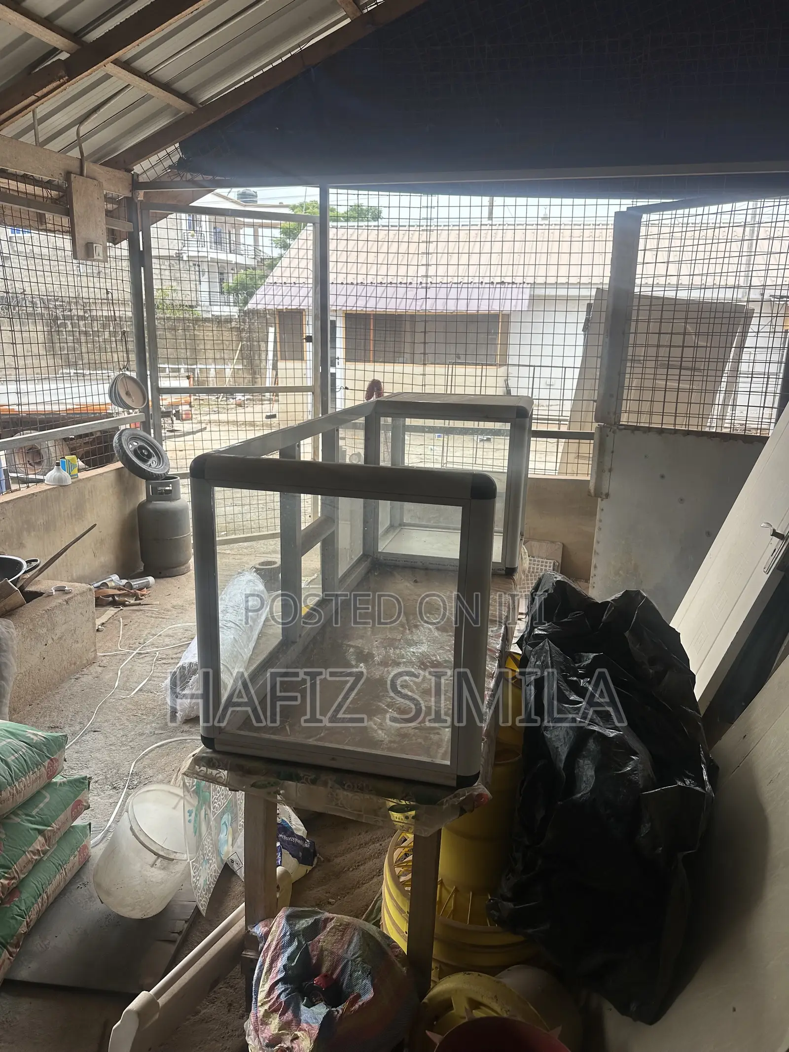 Show Case Glass and Table