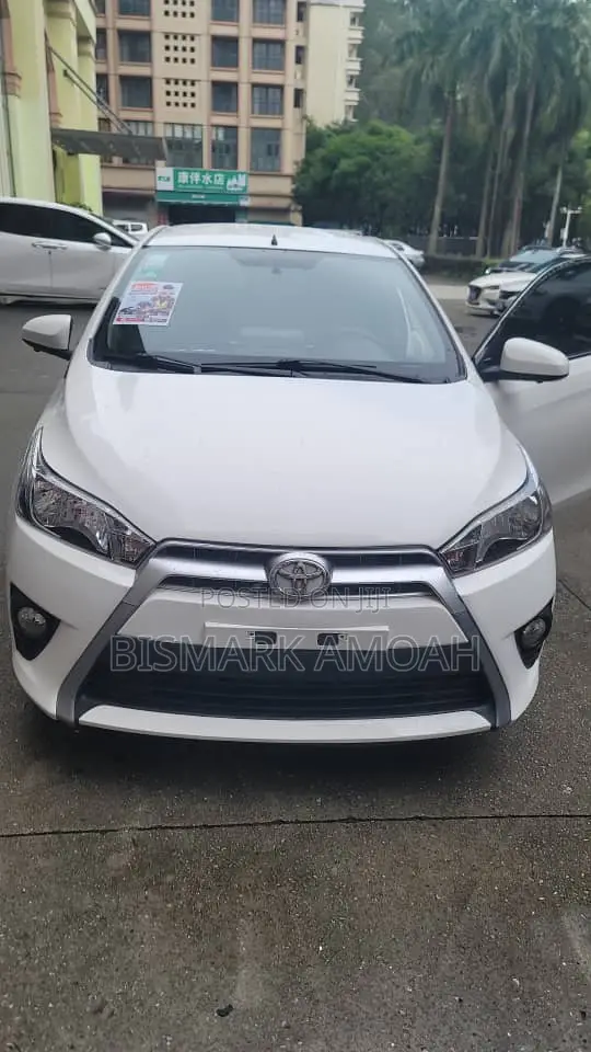 Toyota Yaris 2016 White