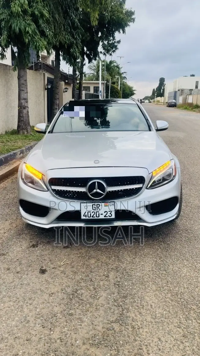 Mercedes-Benz C300 Luxury 4dr AWD 4Matic Sedan (2.0L 4cyl 7A) 2015 Gray