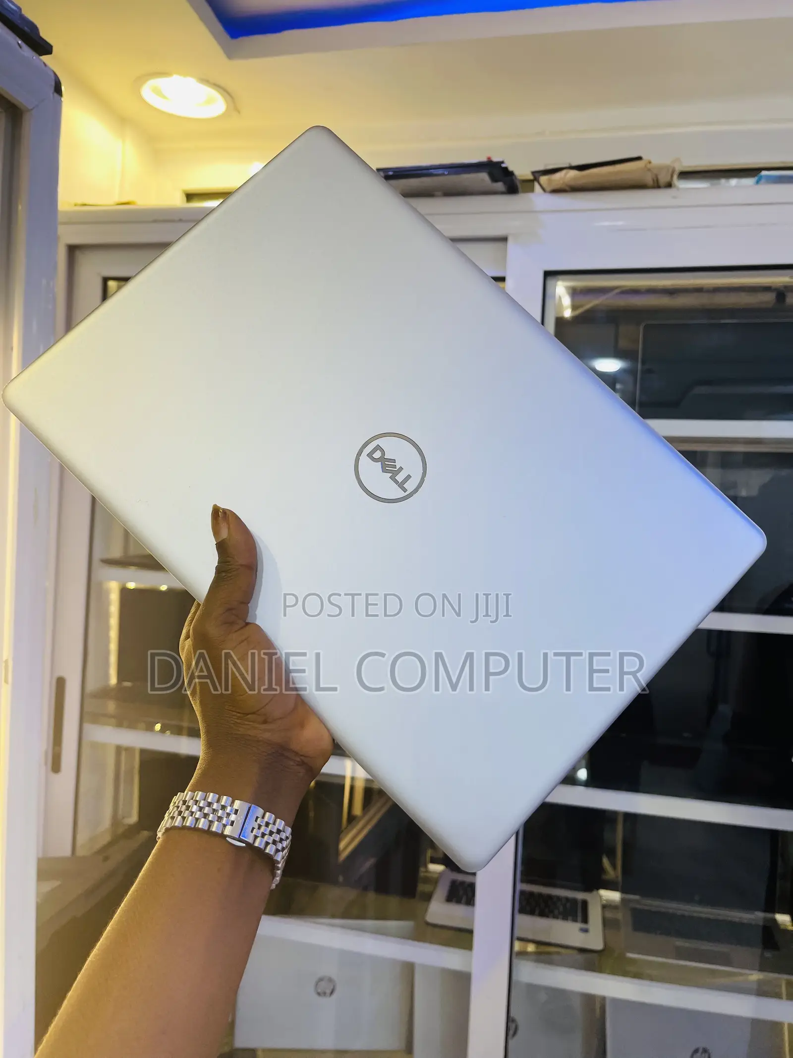Laptop Dell Inspiron 5559 8GB Intel Core i3 SSD 256GB