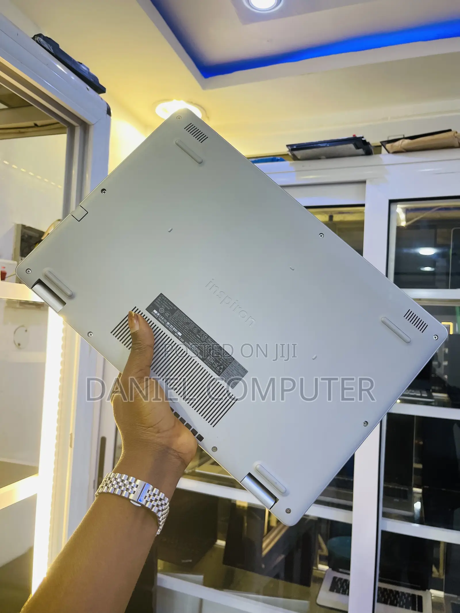 Laptop Dell Inspiron 5559 8GB Intel Core i3 SSD 256GB
