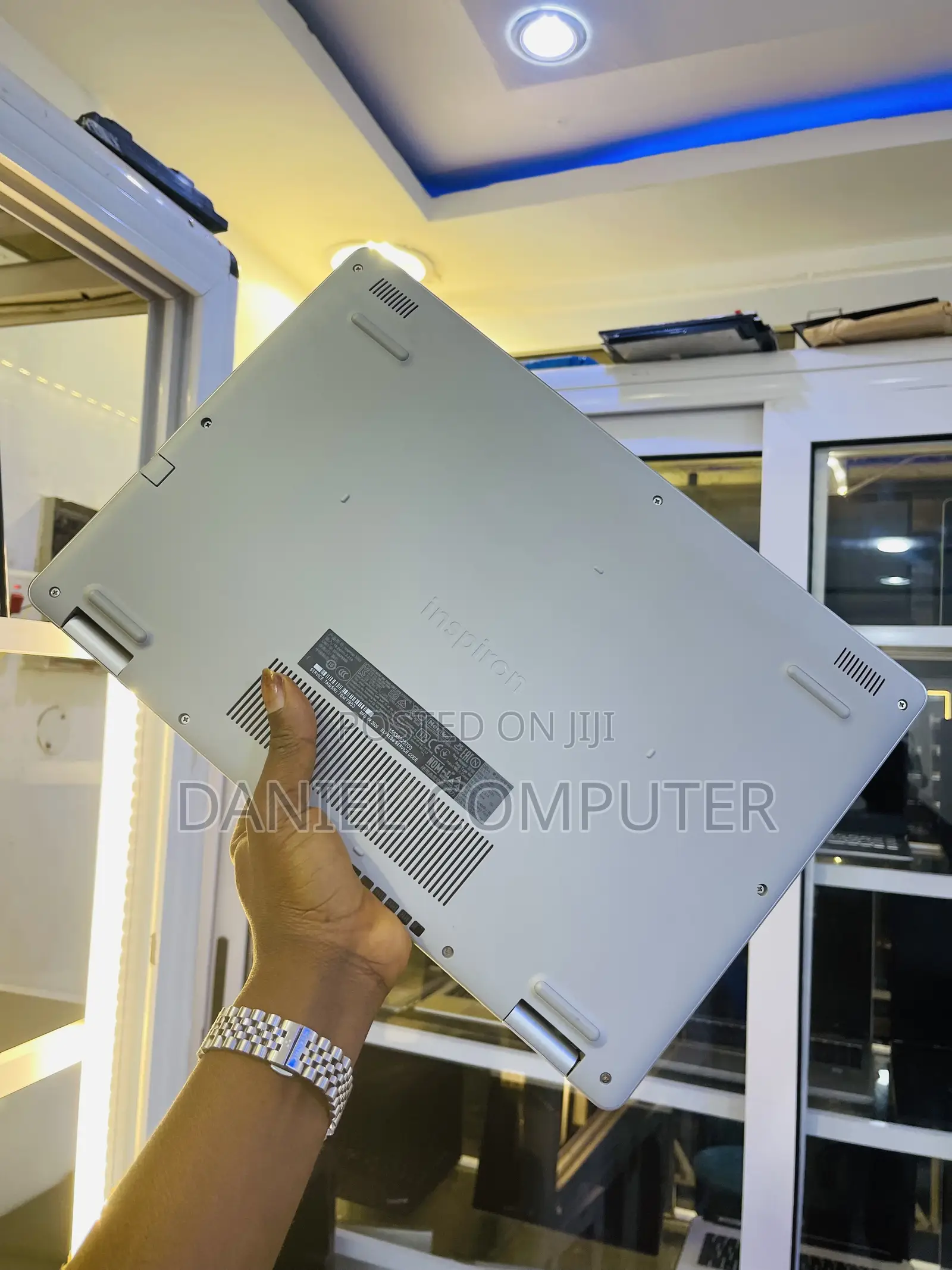 Laptop Dell Inspiron 5559 8GB Intel Core i3 SSD 256GB