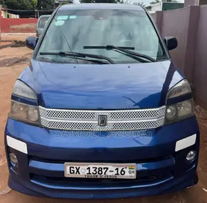 Toyota Voxy V 4WD 8-Seater 2008 Blue
