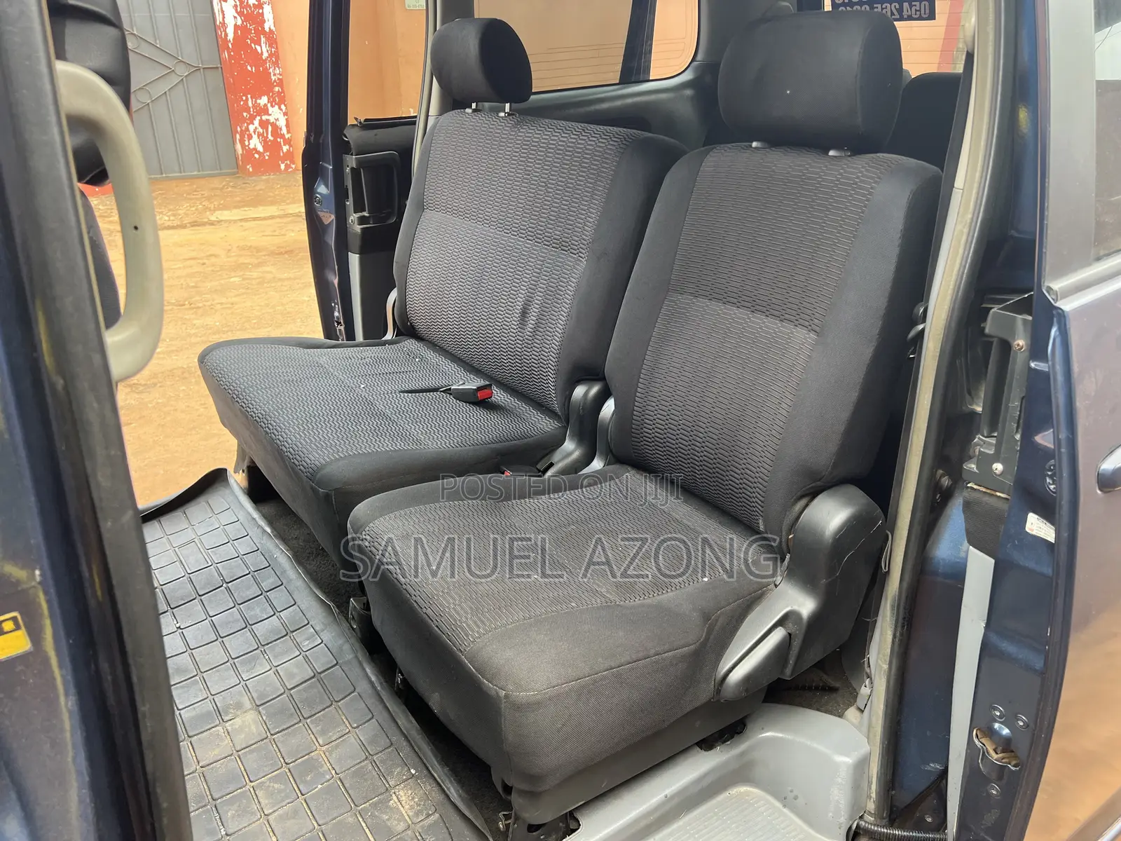 Toyota Voxy V 4WD 8-Seater 2008 Blue