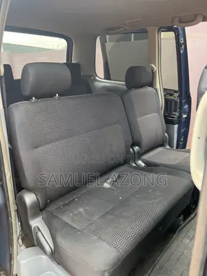 Toyota Voxy V 4WD 8-Seater 2008 Blue