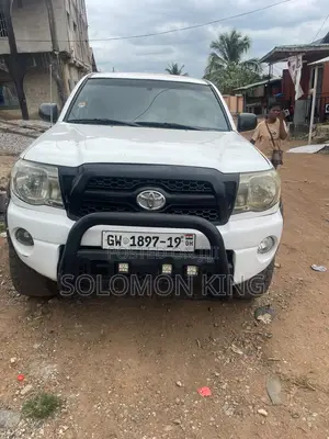 Toyota Tacoma 4dr Double Cab 2016 White