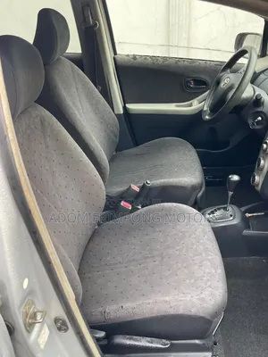 Toyota Vitz 2010 Gray