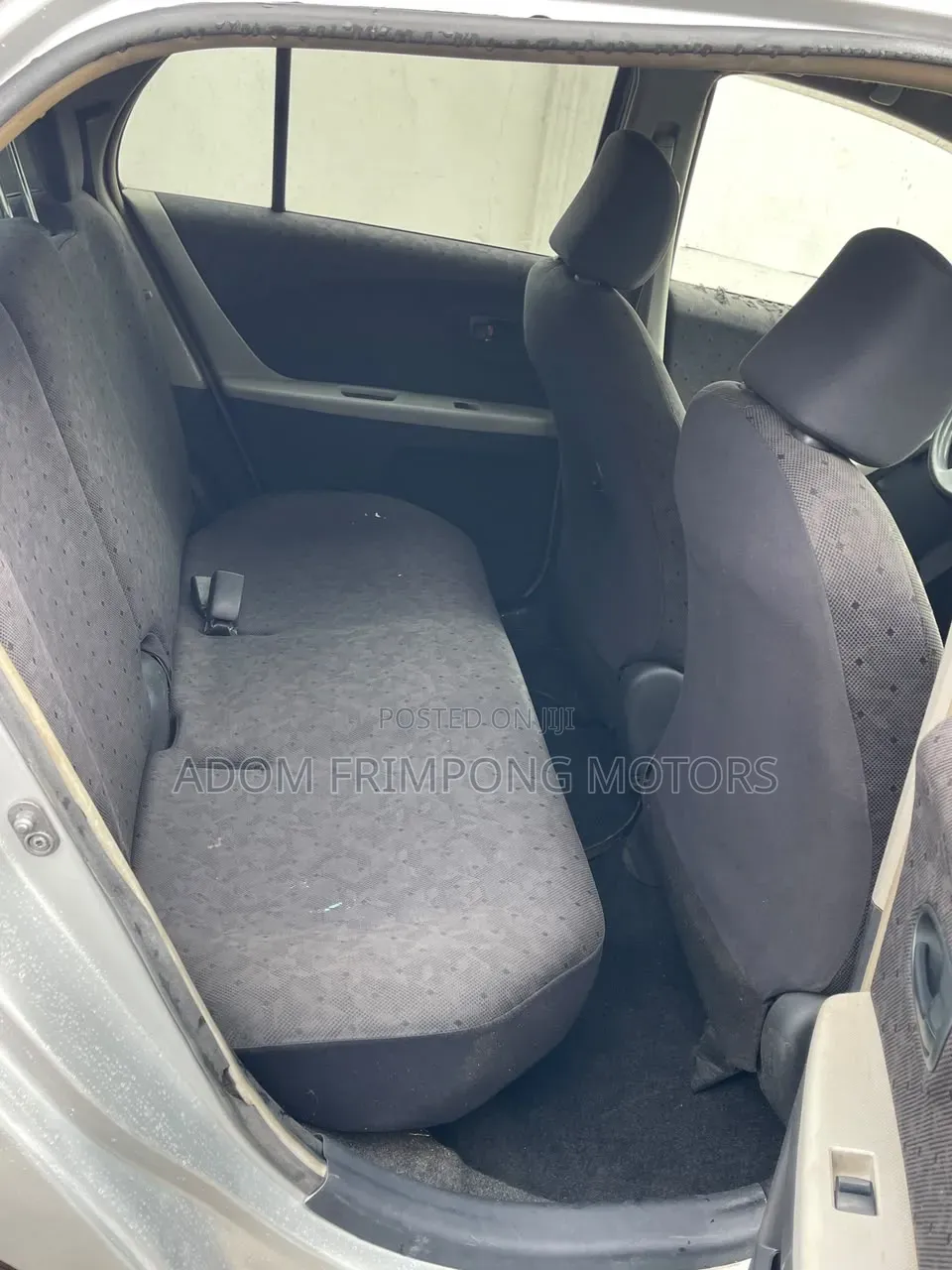 Toyota Vitz 2010 Gray