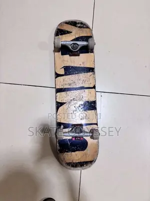 Quality Professional Ollie/Kickflip Skateboard