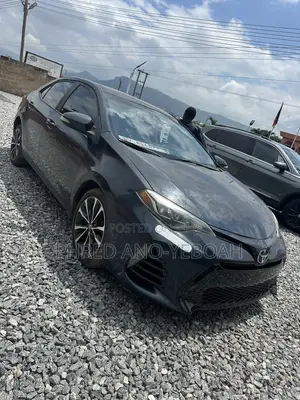 Toyota Corolla XSE 4dr Sedan (1.8L 4cyl CVT) 2017 Green