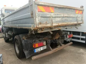 Man Deseil Single Axle 4/4