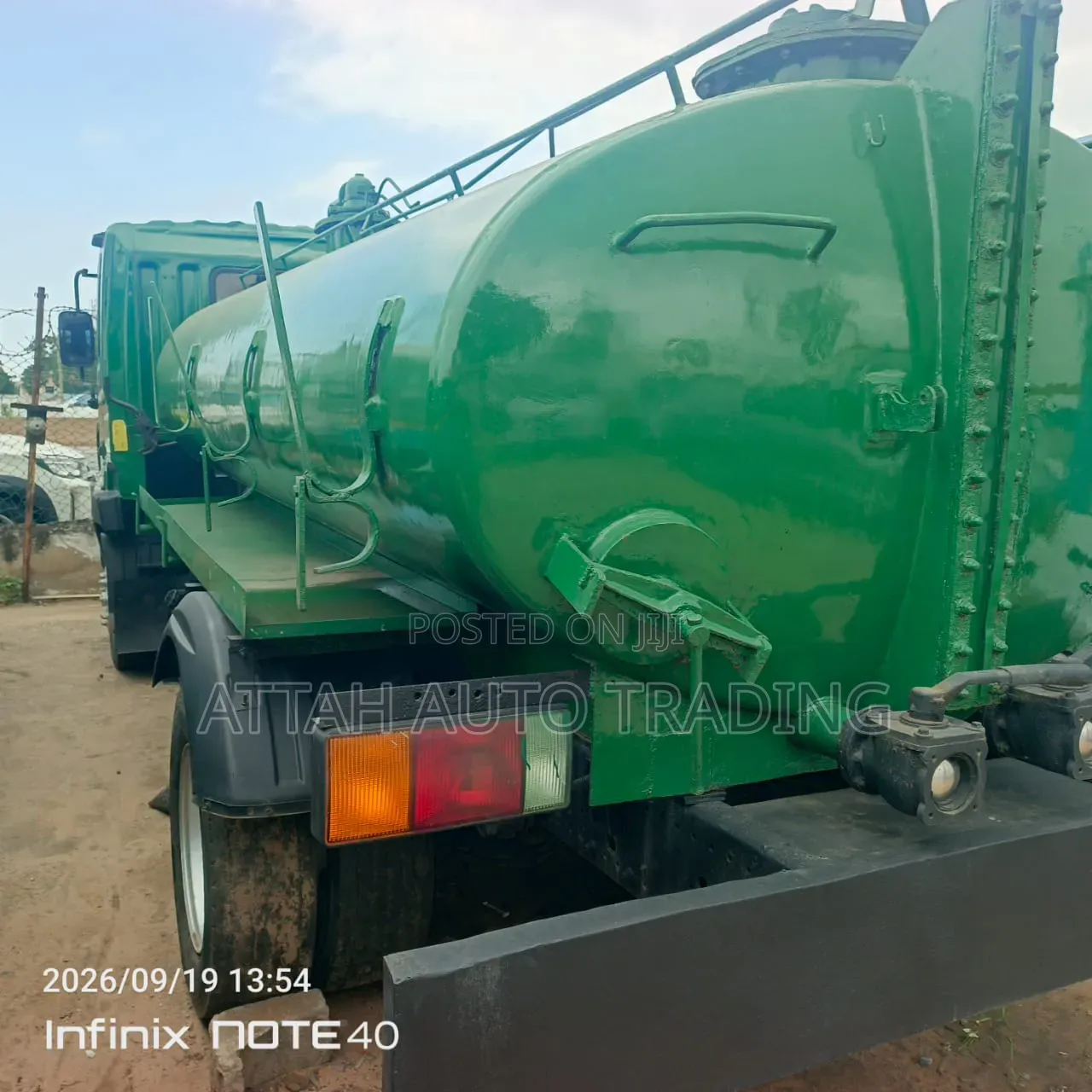Hyundai Waste Truck 2000 Green