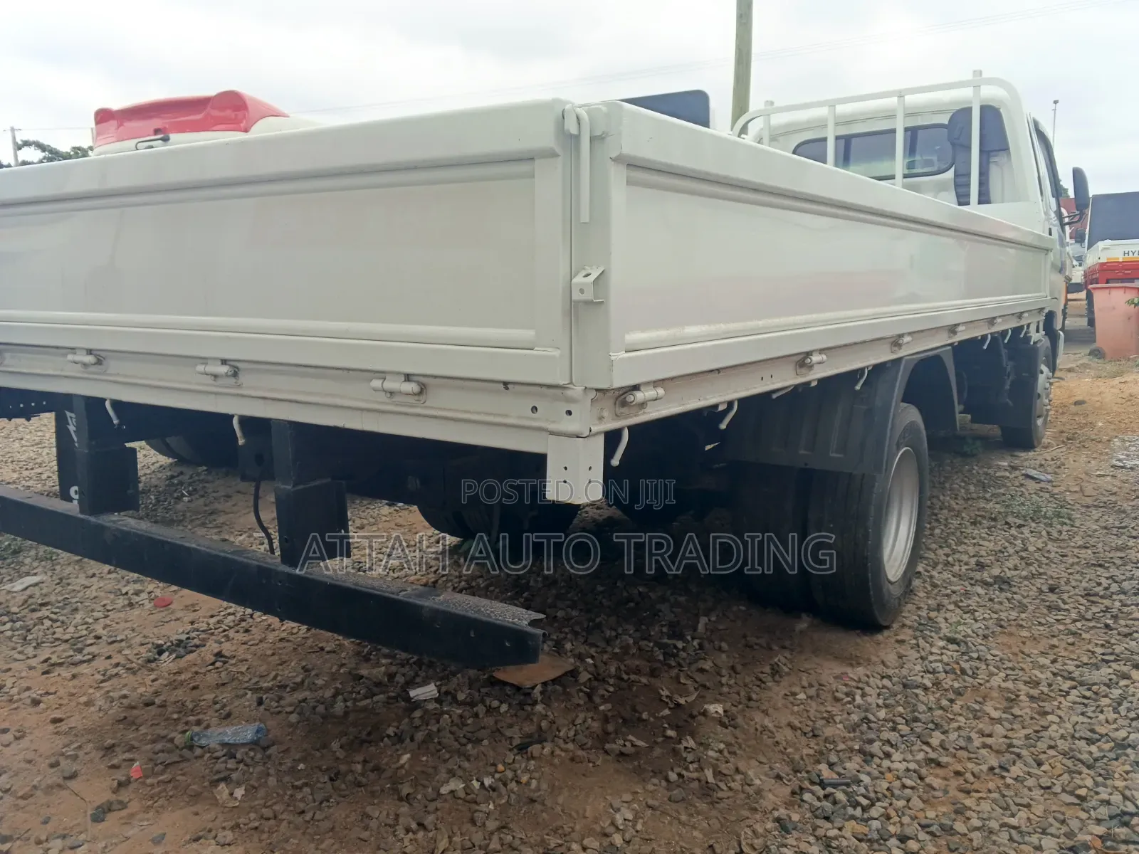 Hyundai Truck 2000 White