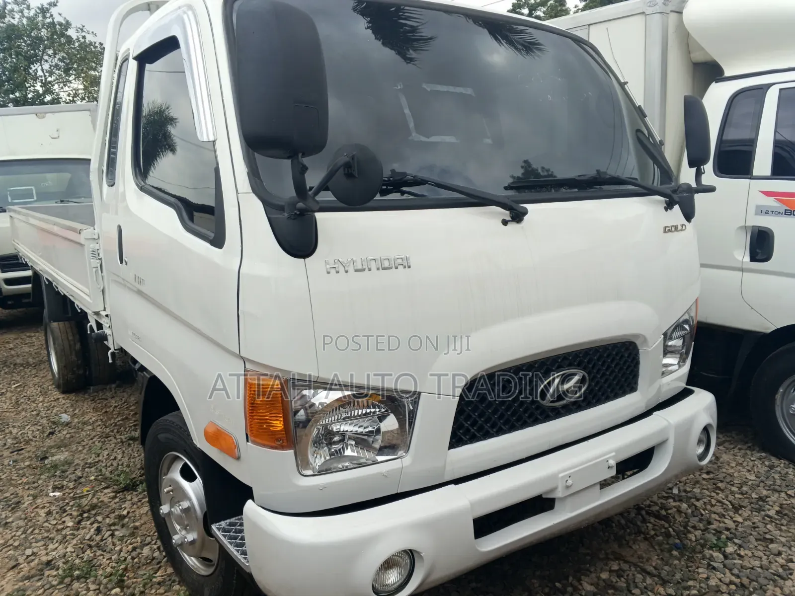 Hyundai Truck 2000 White