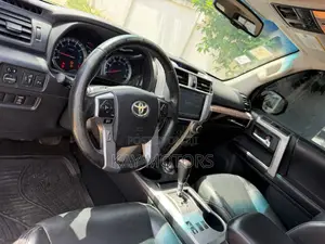 Toyota 4-Runner Limited 4dr 4x4 (4.0L 6cyl 5A) 2016 Gray