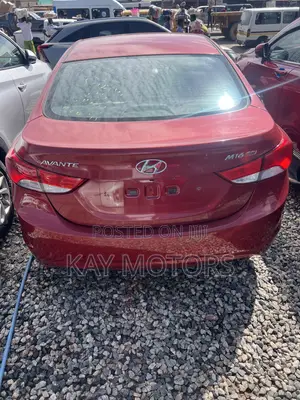 Hyundai Avante 2013 Red