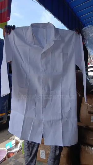Quality Overcoat for Laboratories, Workshops and Students
