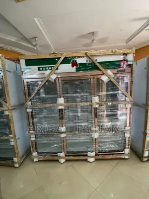1600LT Display Fridge
