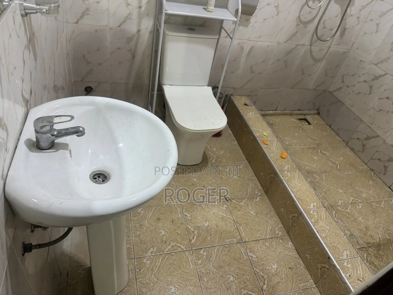 2bdrm House in Achimota Mile 7 for rent