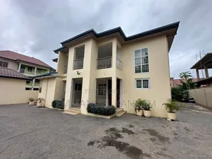 3bdrm Apartment in American House for rent