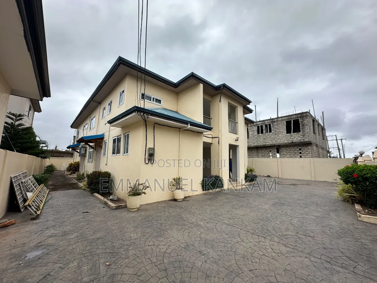 3bdrm Apartment in American House for rent