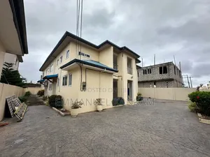 3bdrm Apartment in American House for rent