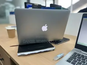 New Laptop Apple MacBook Air 8GB Intel Core i5 SSD 128GB
