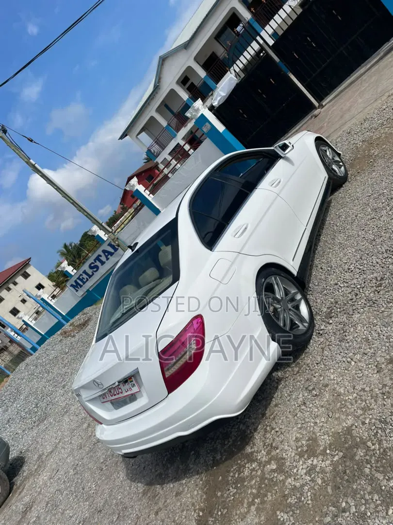 Mercedes-Benz C250 2014 White