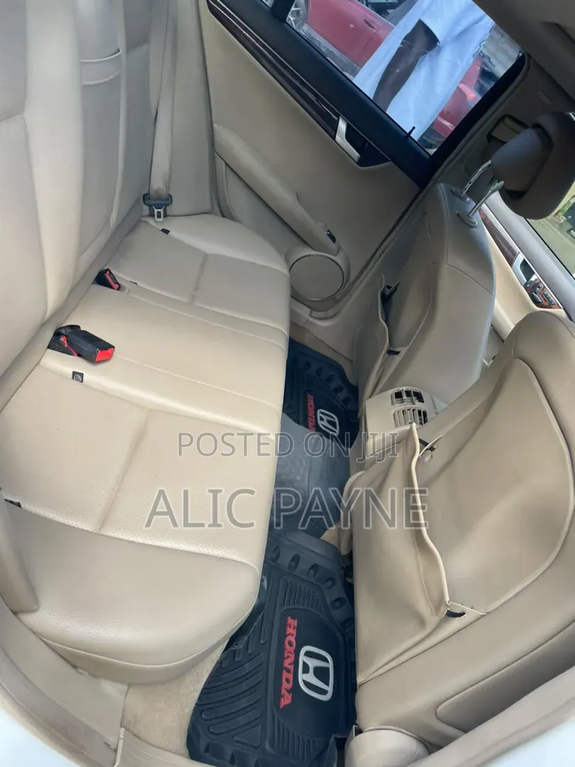 Mercedes-Benz C250 2014 White