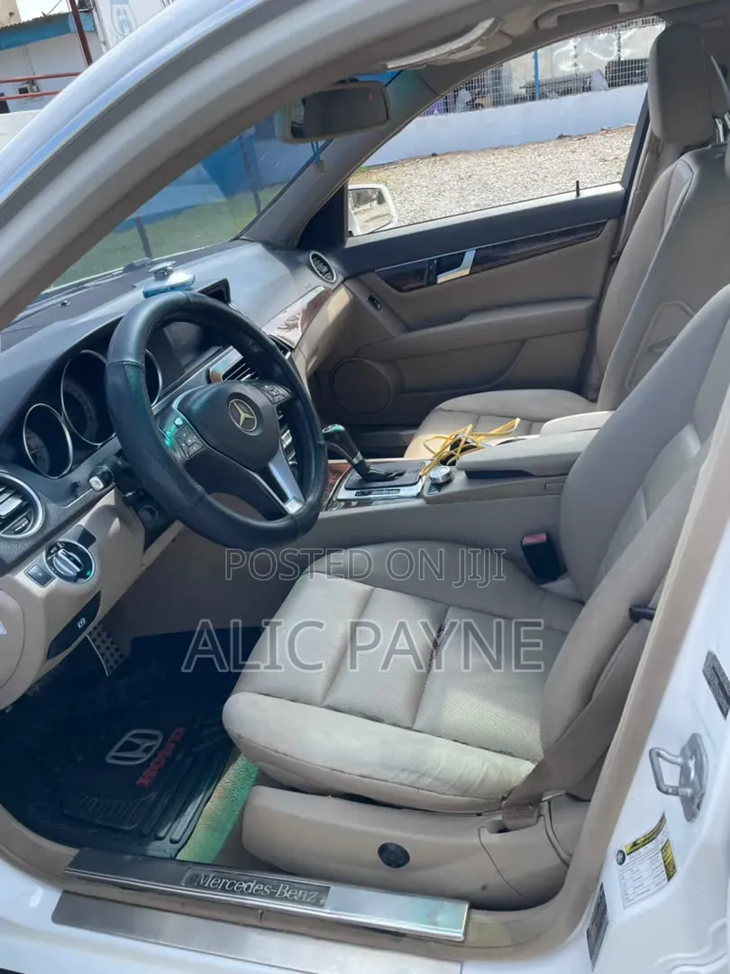 Mercedes-Benz C250 2014 White
