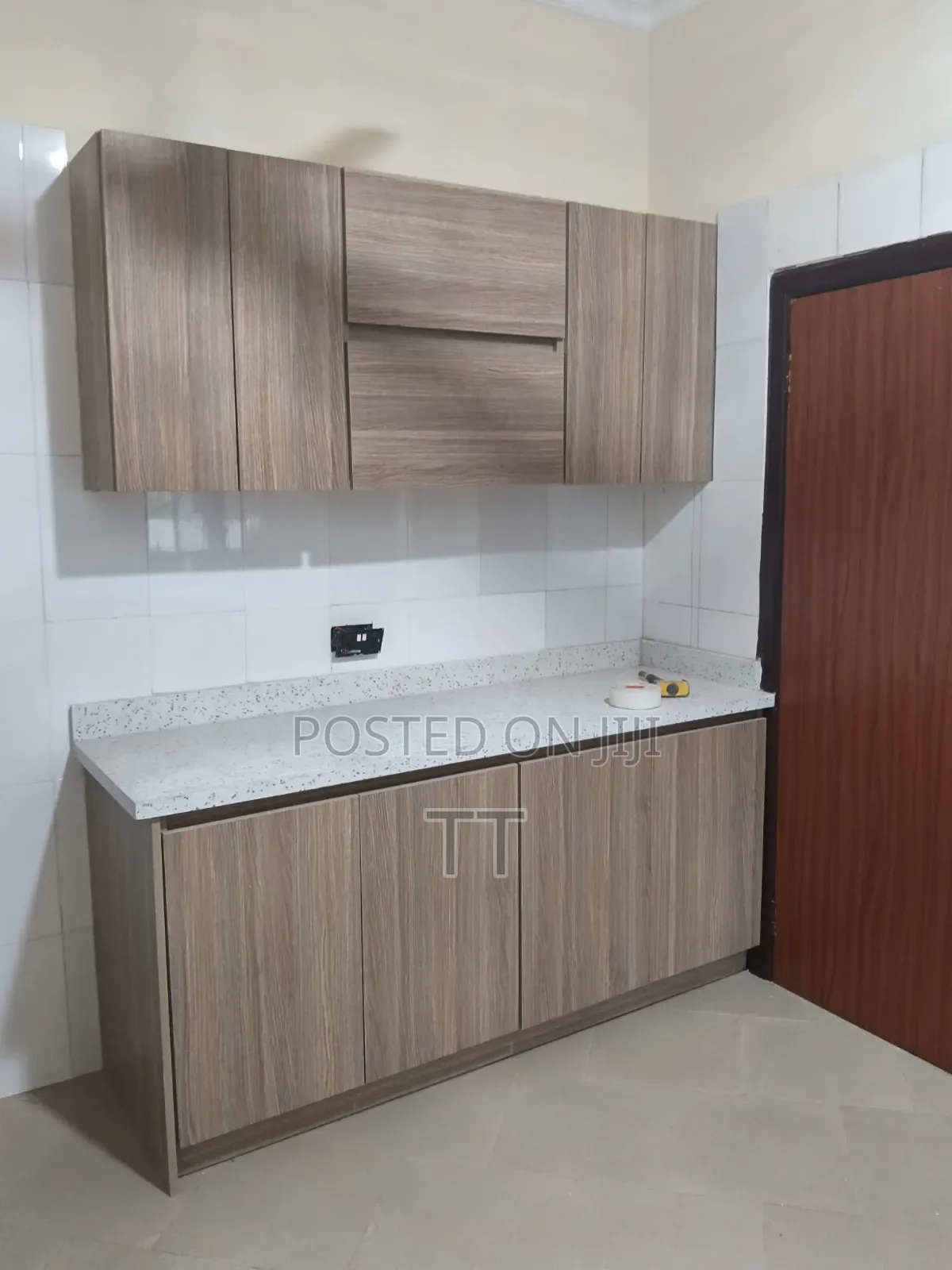 4bdrm House in Shell Sign Board, Coca Cola for rent
