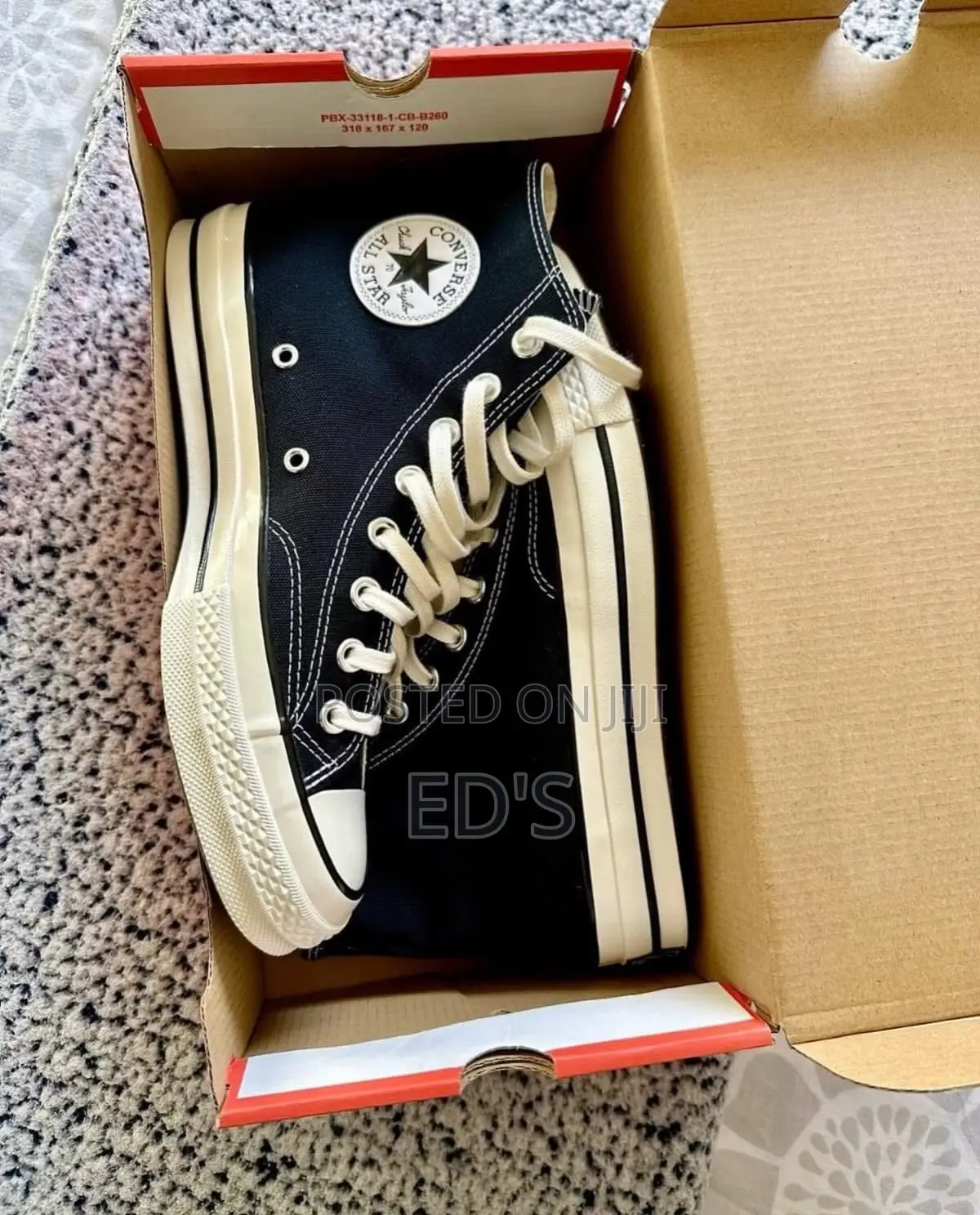 Sneaker Cleaning Kit & Sneaker Quick Wet Wipes