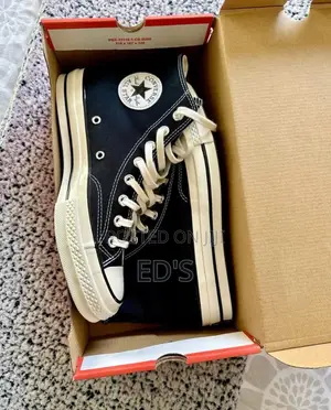 Sneaker Cleaning Kit & Sneaker Quick Wet Wipes