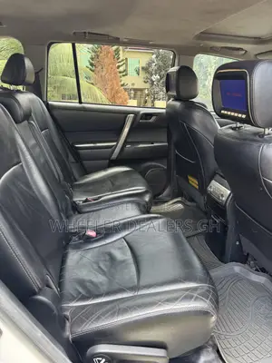Toyota Highlander Limited 2012 White