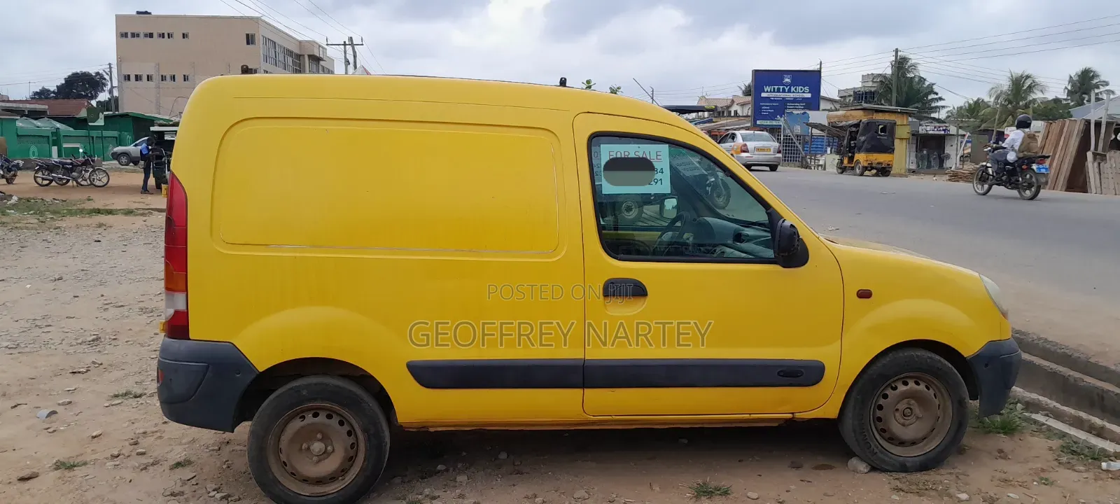 Renault Kangoo 2011 Yellow
