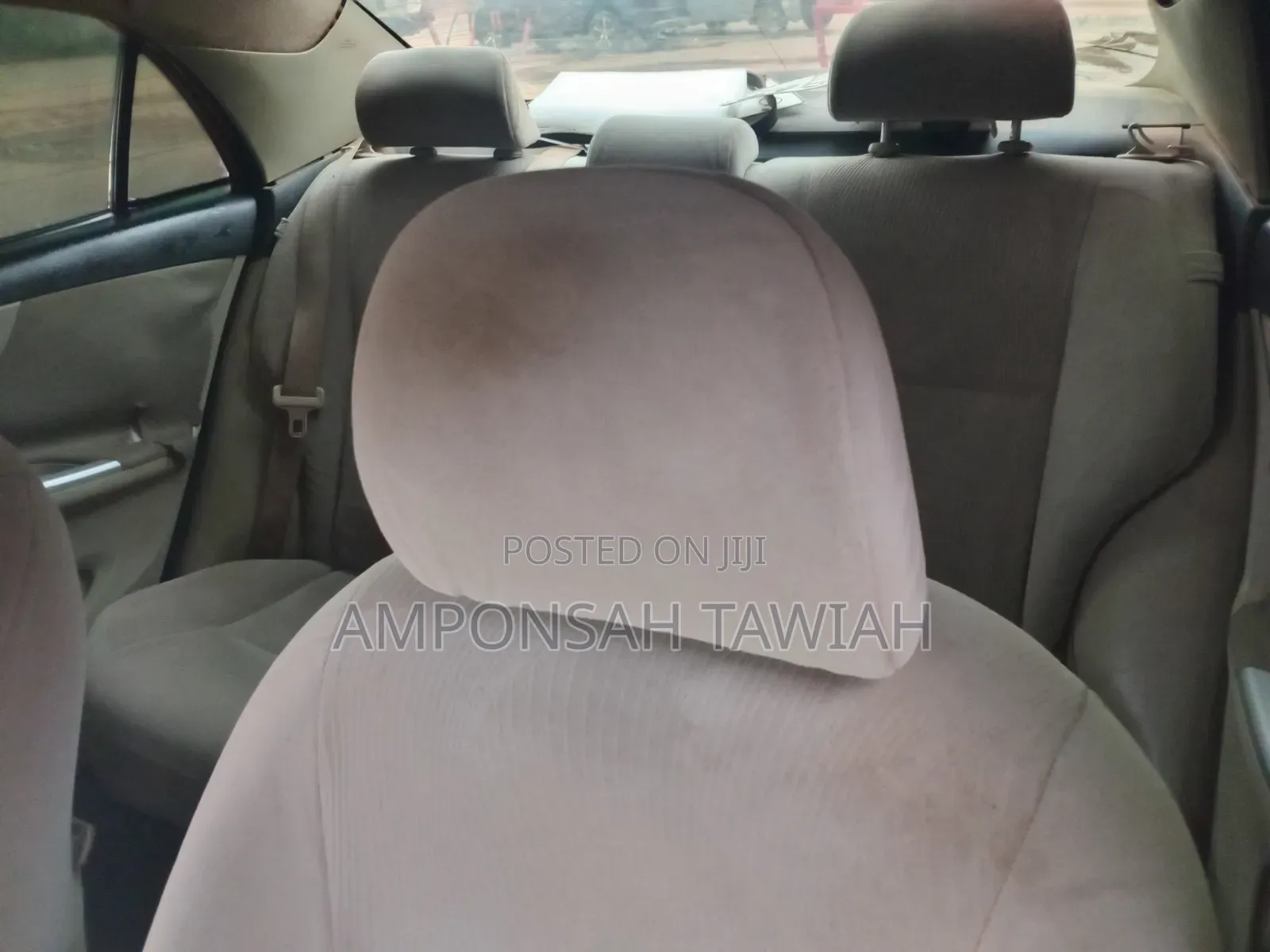 Toyota Corolla LE 4dr Sedan (1.8L 4cyl 4A) 2011 Gold