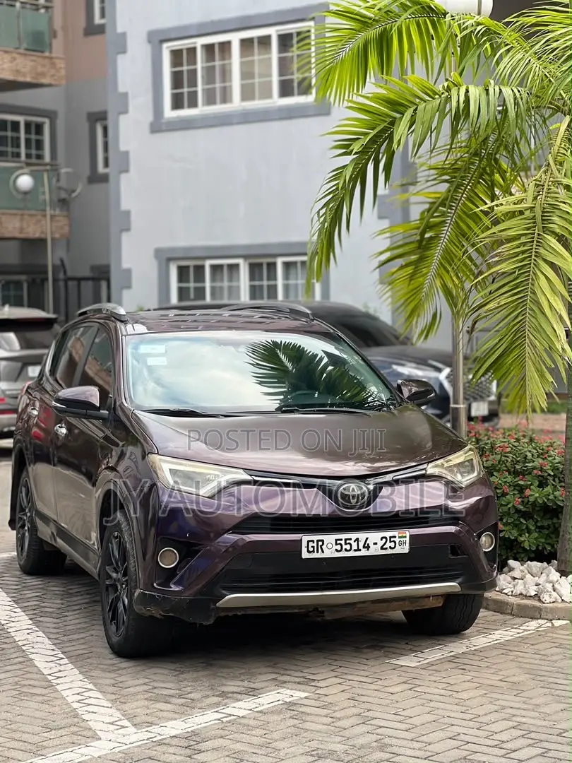 Toyota RAV4 Limited AWD (2.5L 4cyl 6A) 2017