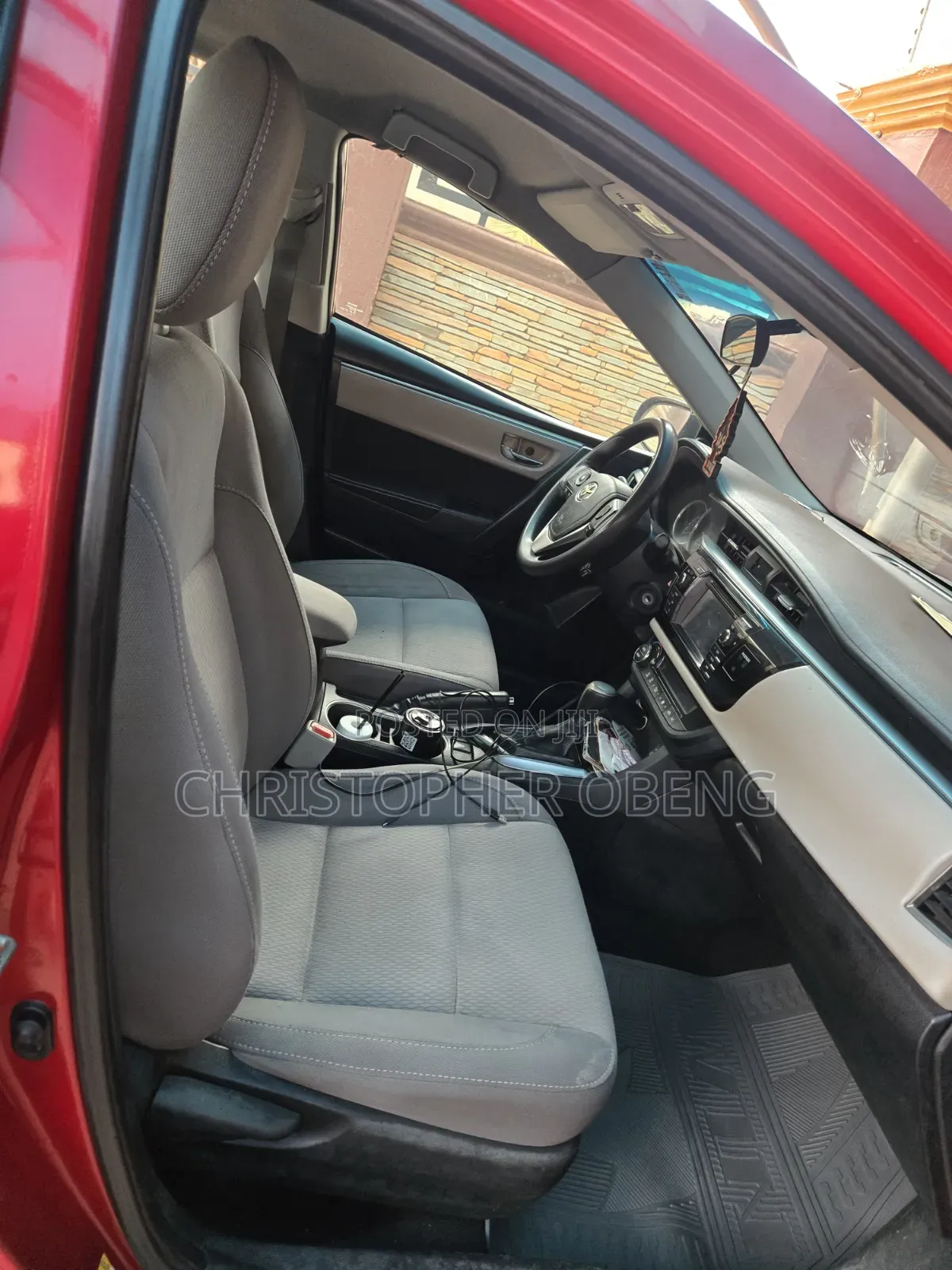 Toyota Corolla LE 4dr Sedan (1.8L 4cyl CVT) 2014 Red
