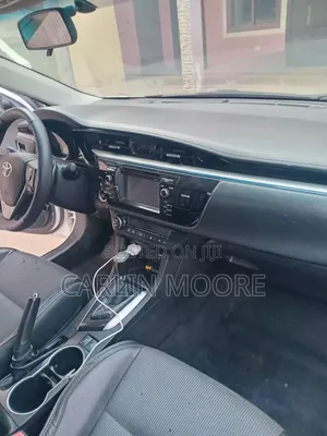 Toyota Corolla 2016 White