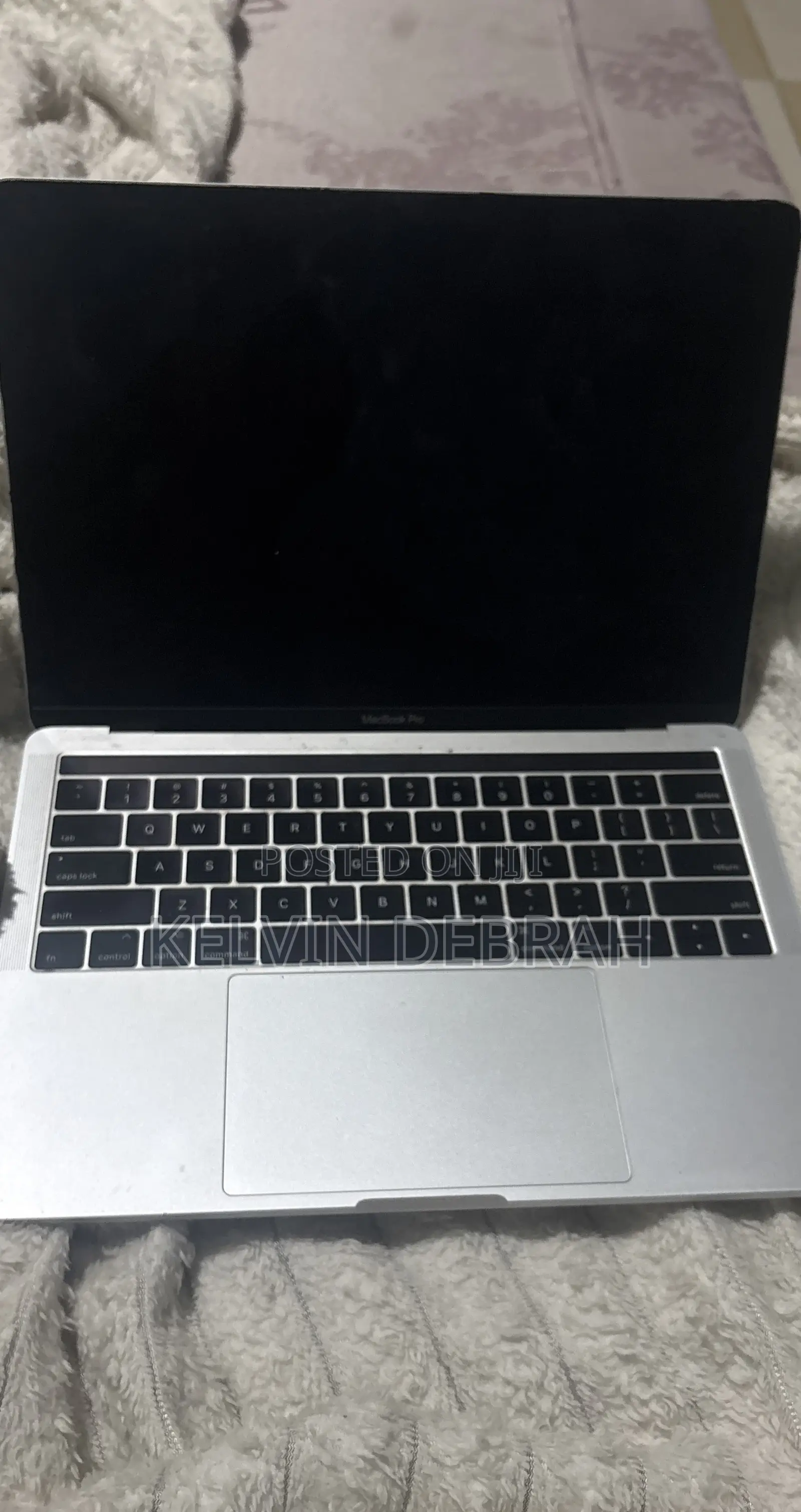 Laptop Apple MacBook Pro 2017 8GB Intel Core i5 SSD 512GB