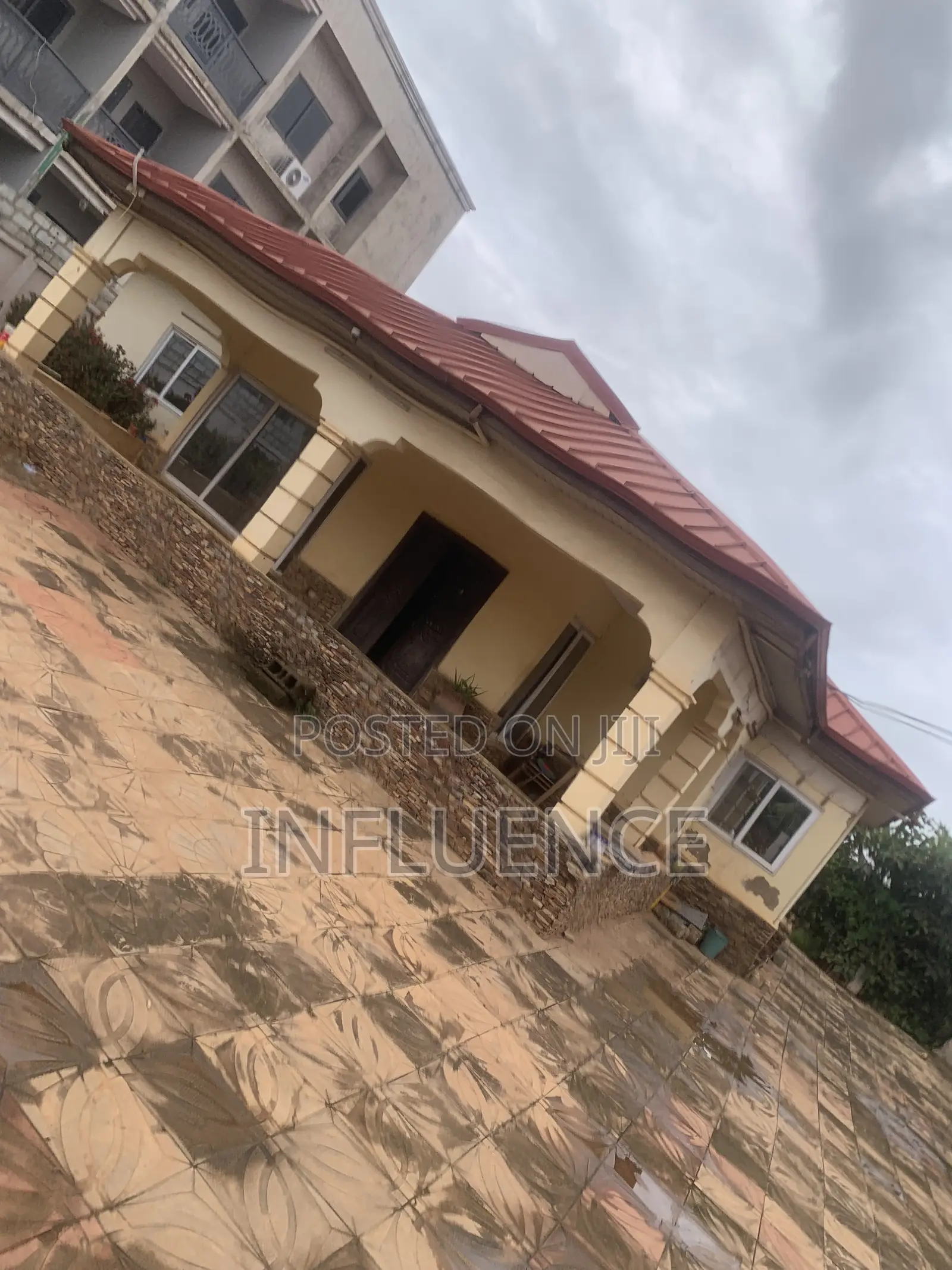 3bdrm House in Oyarifa, East Legon for sale