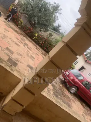 3bdrm House in Oyarifa, East Legon for sale