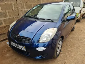 Toyota Vitz 1.3 FWD 5dr 2008 Blue