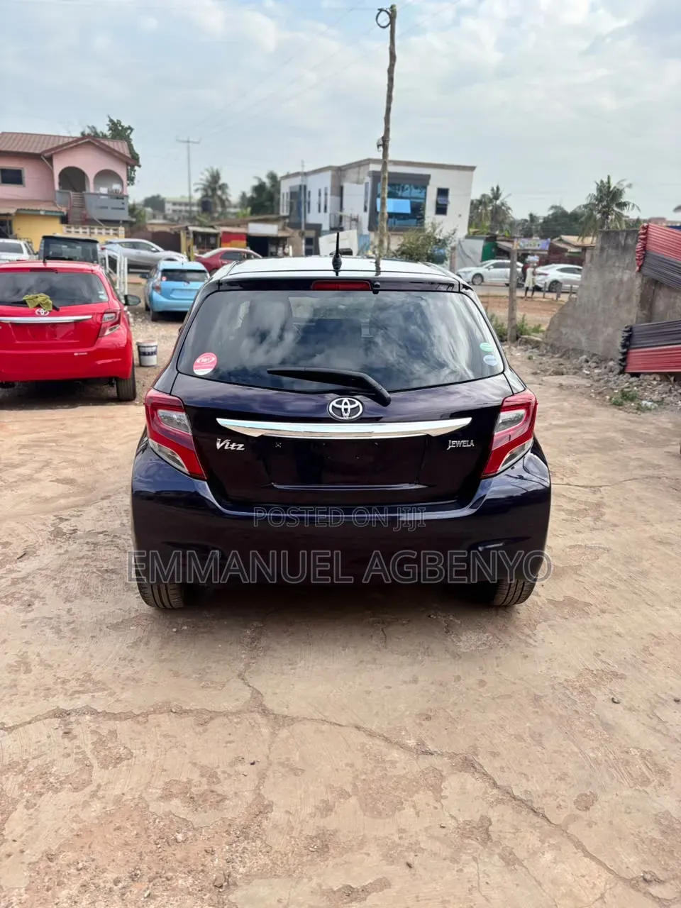 Toyota Vitz 1.0 FWD 5dr 2015 Brown